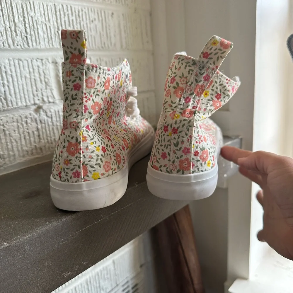 Not today satan floral hightop tennis shoe  Size 8 Like new